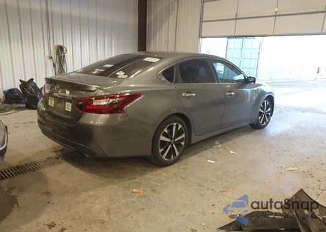 2018 Nissan Altima 2.5 Sr из США, поврежденный, VIN 1N4AL3AP5JC259808